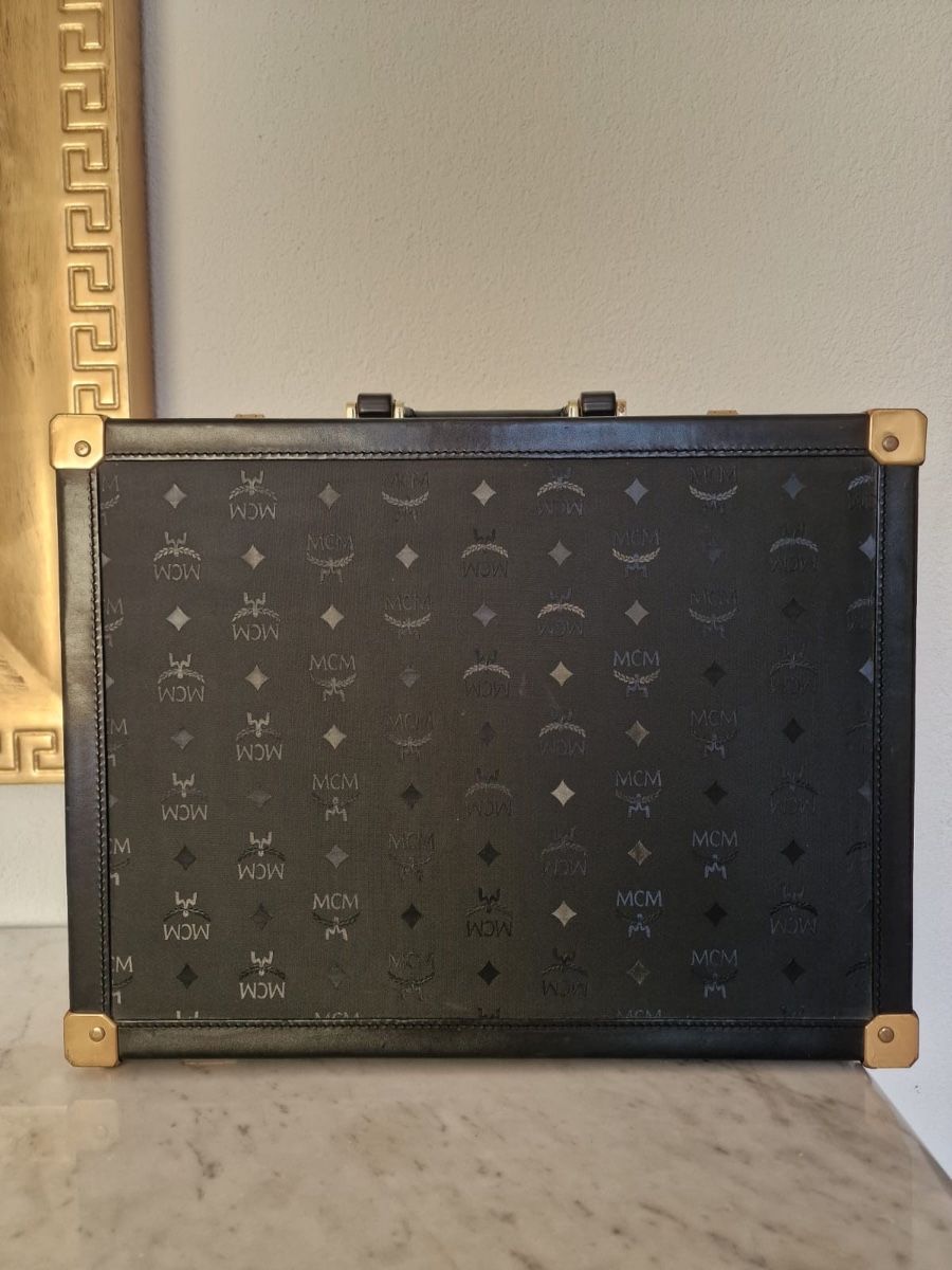 Mcm Valigie: Vintage Koffer MCM – Usato da Meilen venduto da Michael-Elena
