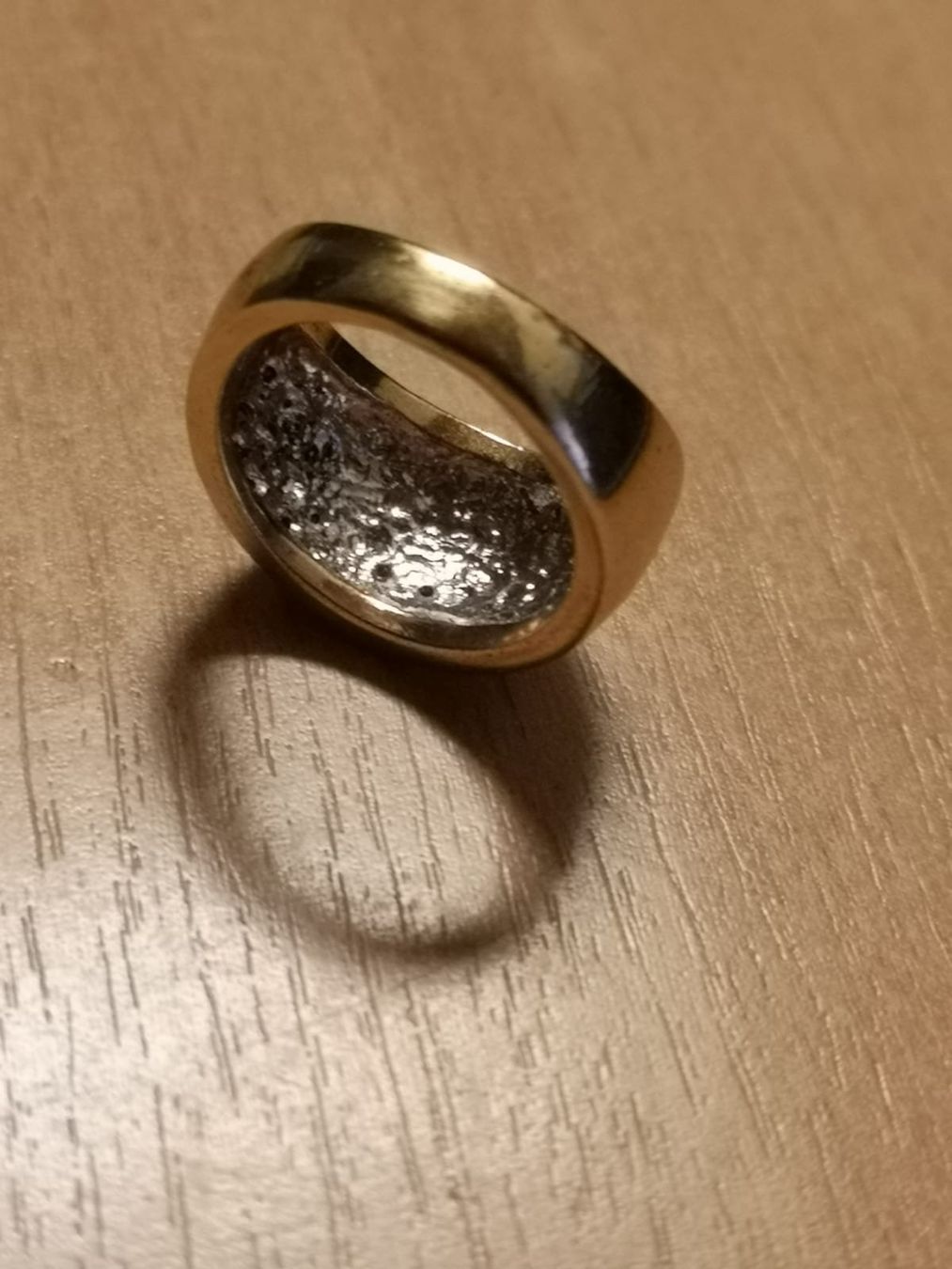 Bagues: Wunderschöner vergoldeter Ring mit eingelegten Steinen. – D'occasion à Bern par Yunkom 3