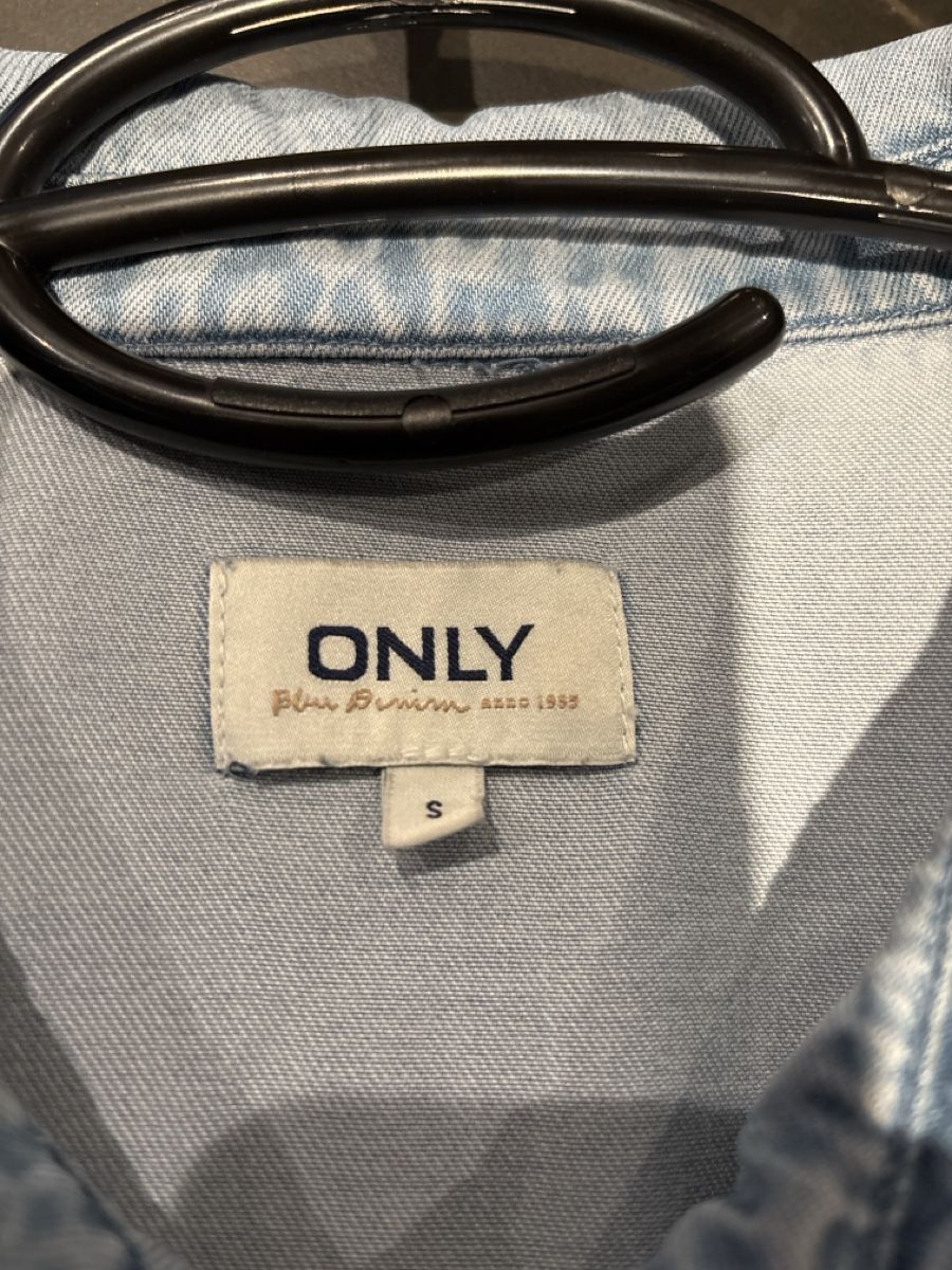 Only Camicette: ONLY Jeanshemd Bluse Gr. S – Usato da Rorschacherberg venduto da Kpas 2