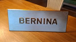 SCHÖNES BERNINA SCHILD MESSING