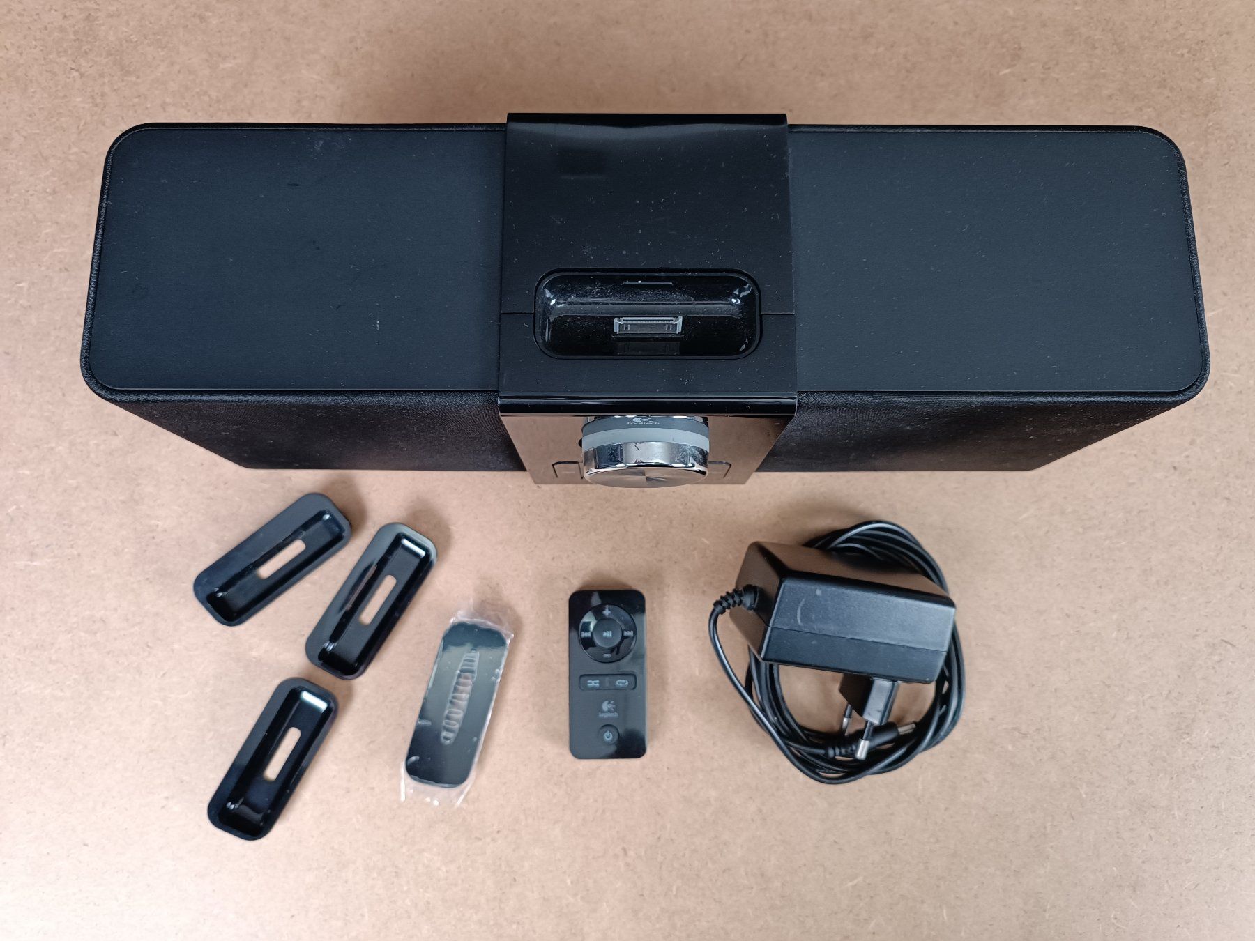 Logitech Casse acustiche: Logitech Pure-Fi Express Plus Lautsprecher - Dockingstation – Usato da Amriswil venduto da italy_killa97 1