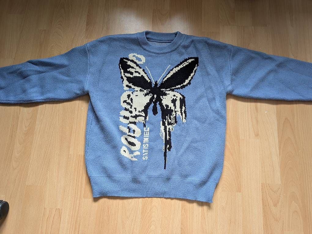 Pulls & Sweat-shirts: Butterfly Sweatshirt  – D'occasion à Zürich par zh_zuerri_