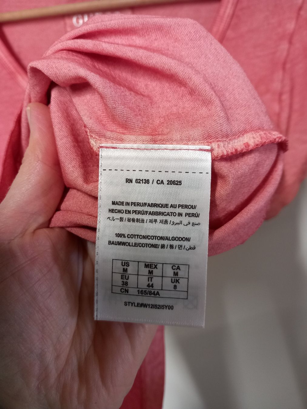 Guess T-shirt: Schönes GUESS Shirt Gr.38 – Usato da Gwatt (Thun) venduto da umwelt-brocki 2