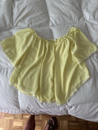 Haut femme jaune taille M bon état