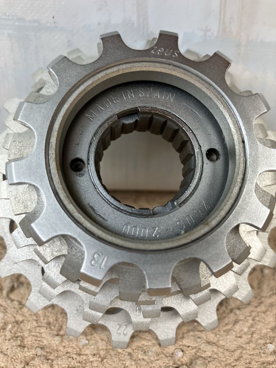 Pezzi di ricambio: NOS Zeus 2000 6-speed freewheel – Usato da Trimbach venduto da cendira 3