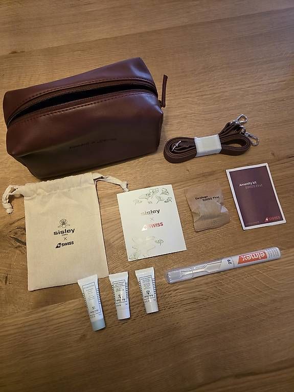 Trousses de maquillage: SWISS First Class Amenity Kit - Zimmerli – Neuf avec emballage d'origine à Gutenswil par dan_6g9s