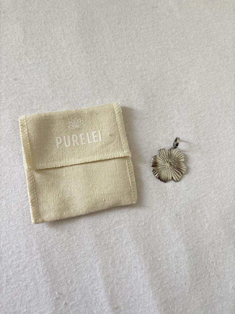 Purelei Ciondoli: Purelei Charm Hawaii Flower Silver - Never Worn – Nuovo (secondo la descrizione) da Zollikon venduto da ely.p