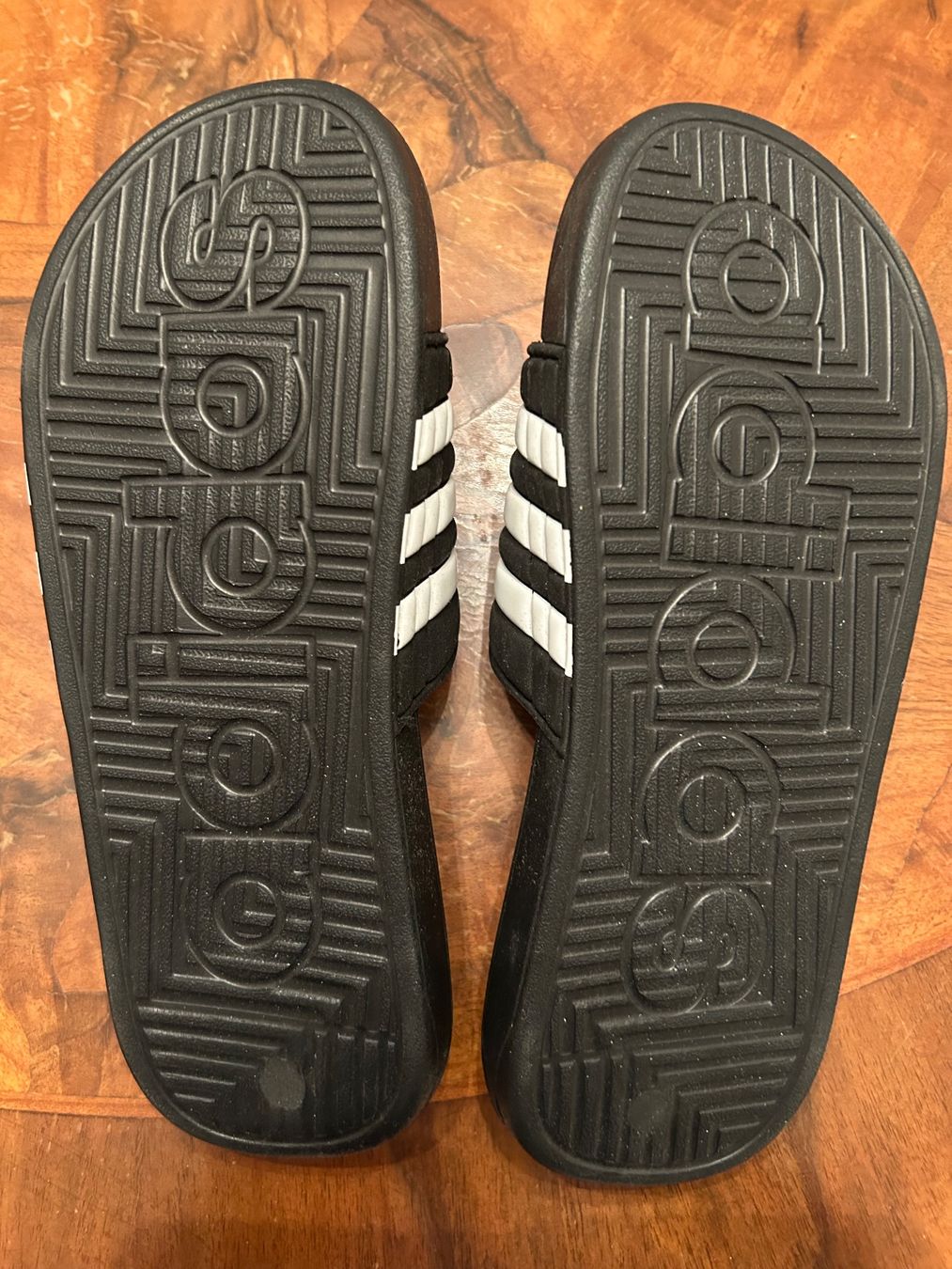 Adidas Scarpe da donna: Badelatschen Adilette – Nuovo (secondo la descrizione) da Riehen venduto da goretto 2