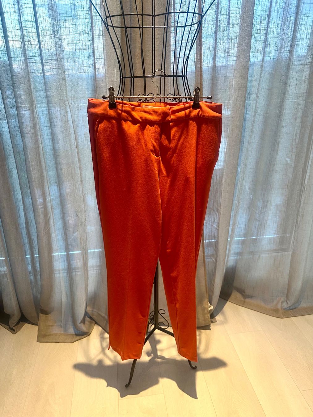 La Redoute Pantaloni: Trendige Stoffhose von La Redoute, Orange – Usato da Bremgarten AG venduto da jiom