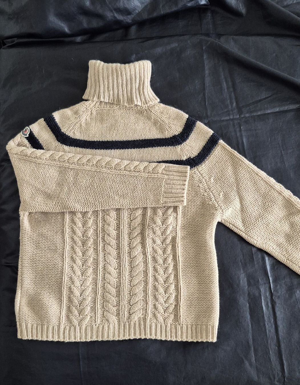 Moncler Pulls & Sweat-shirts: MONCLER Damenpullover – Neuf (Voir description) à Schaffhausen par Captancemo 1