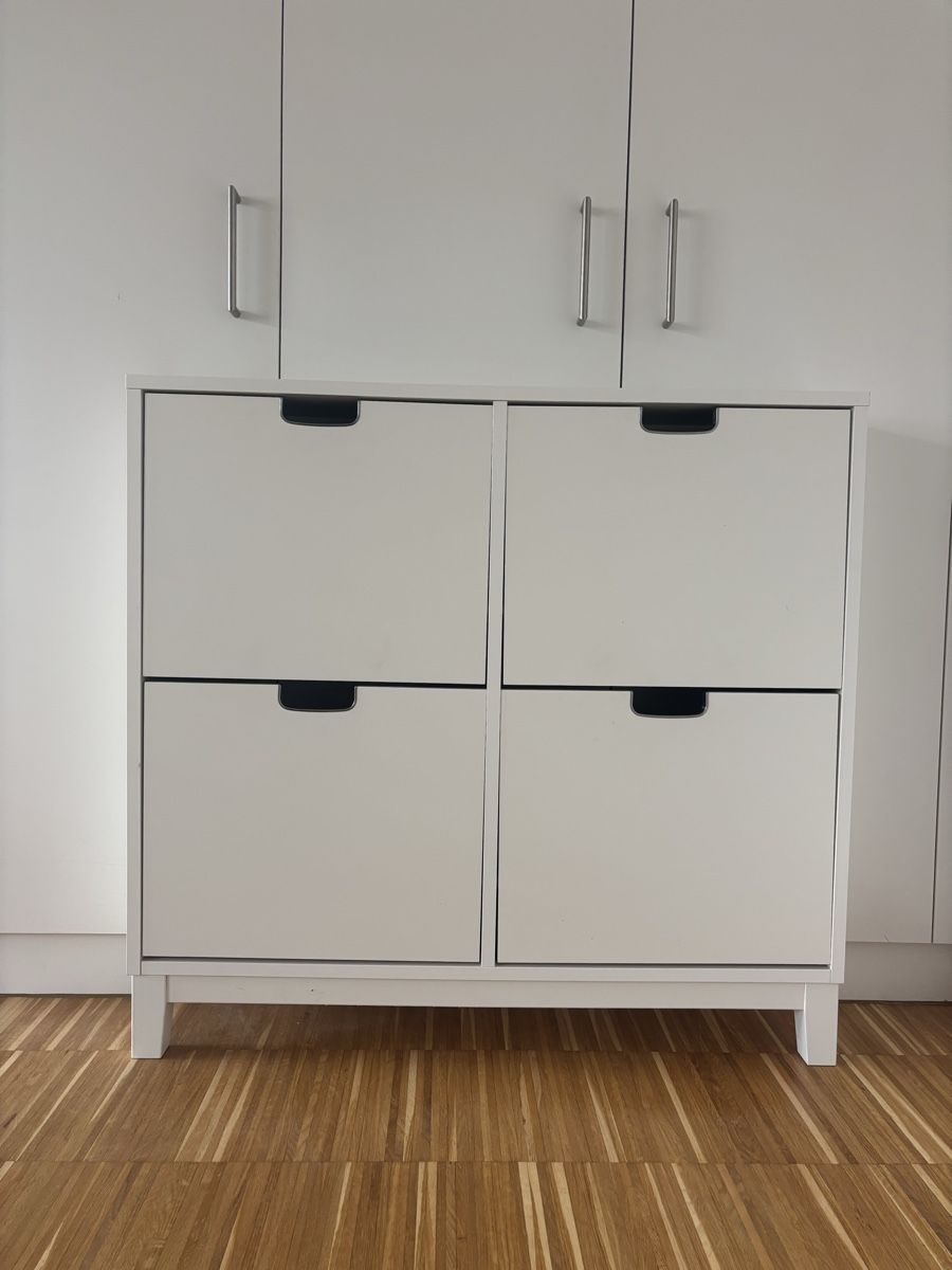 Autoribaltabili: Schuhschrank – Usato da Zürich venduto da Vice10