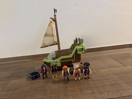 Playmobil Piratenschiff mit Figuren guter Zustand