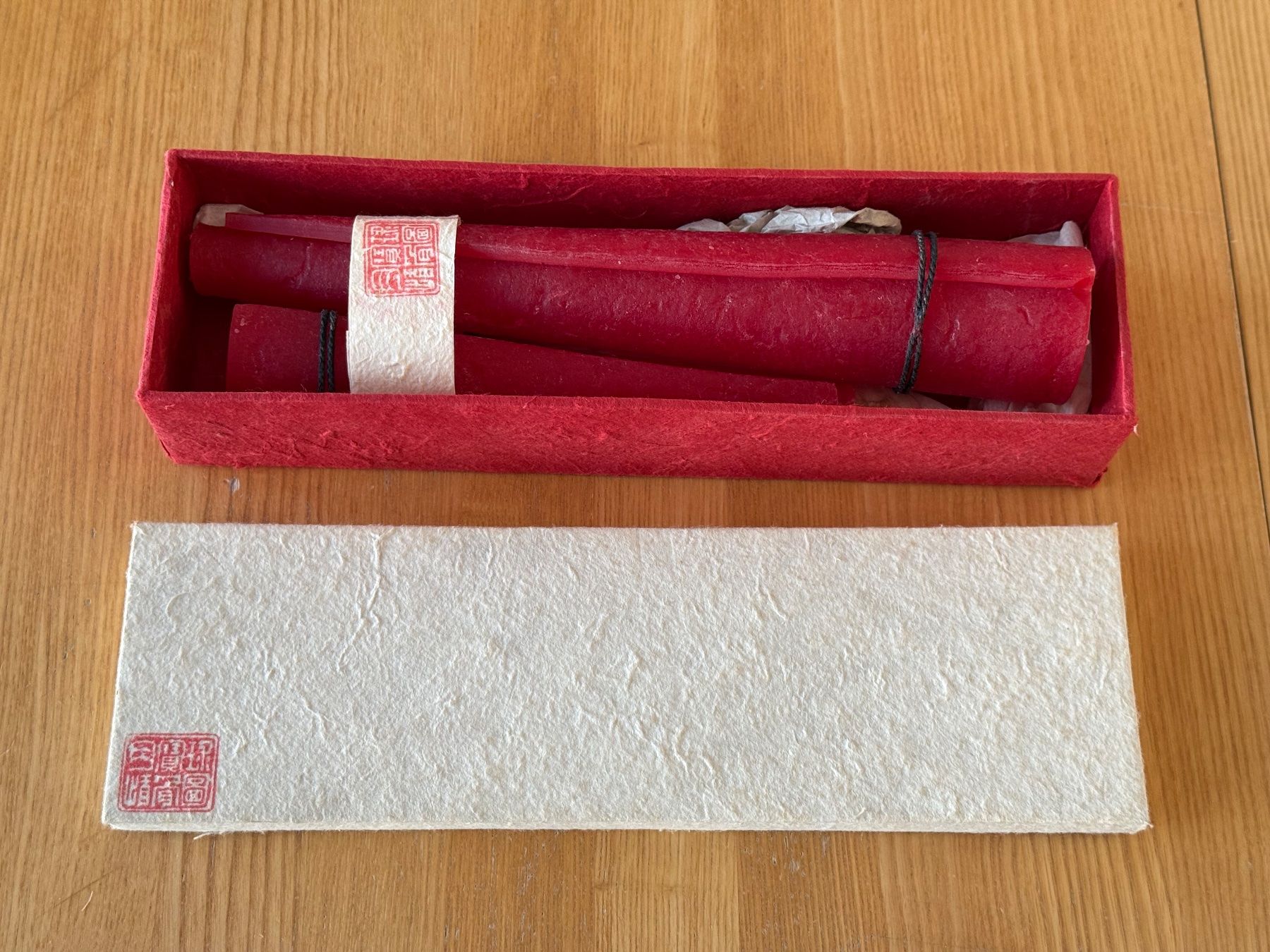 Candele: Rote Ritualkerzen, Handgefertigt – Nuovo e nell'imballaggio originale da Horgen venduto da Xhystos 3