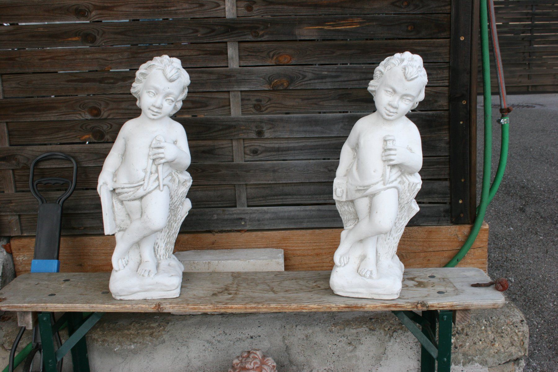 Statuette: 2 STEINFIGUREN (ENGELSTIL) – Usato da Wauwil venduto da Vintagesky 5