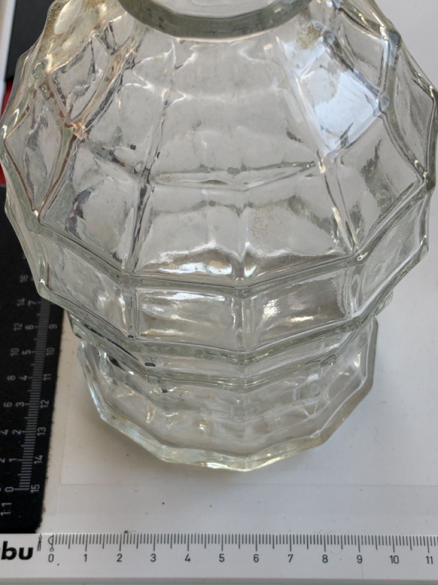 Carafes: Glaskaraffe mit Stöpsel, facettiertes Design, (2I6) – D'occasion à Neuenhof par 123-Allerlei 4