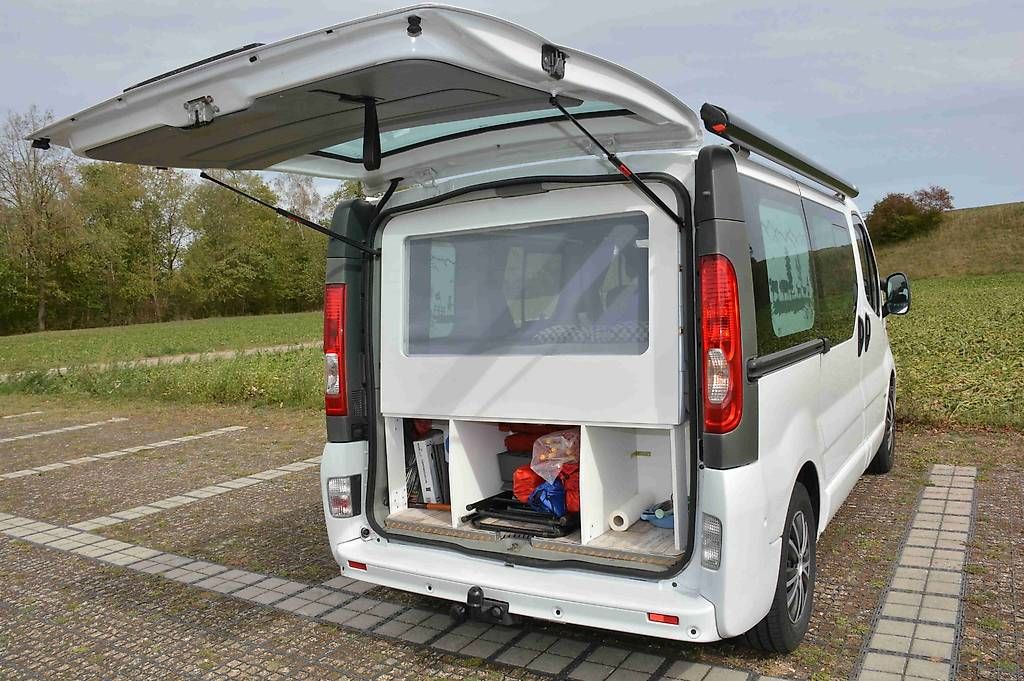 Veicoli da campeggio: Opel Vivaro 2.5 CDTI - Camper – Usato da Niederglatt ZH venduto da PEHI1959 2