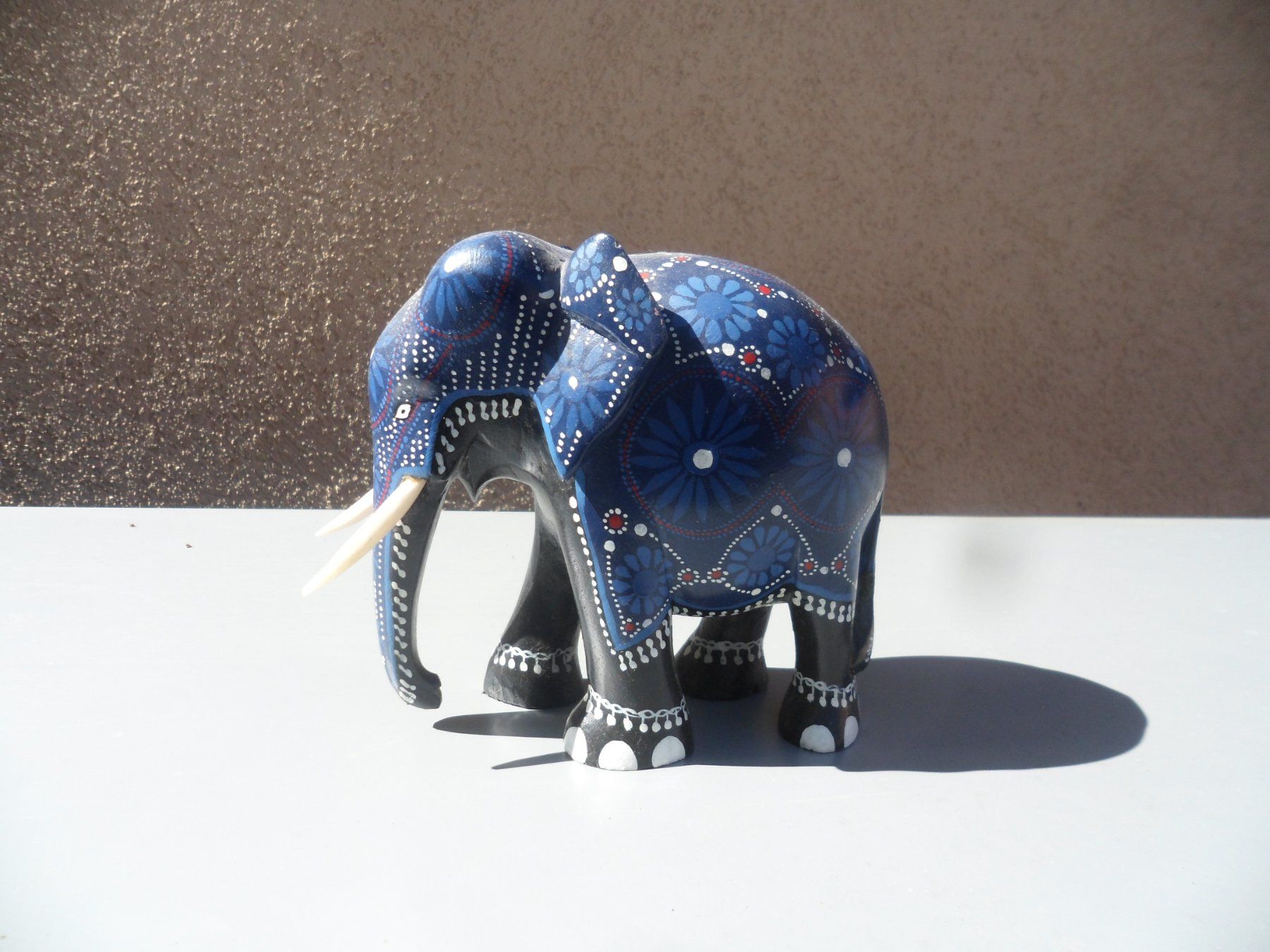 Skulpturen & Statuen: Eléphant décoratif – Gebraucht aus Yverdon-les-Bains von pitchouffe