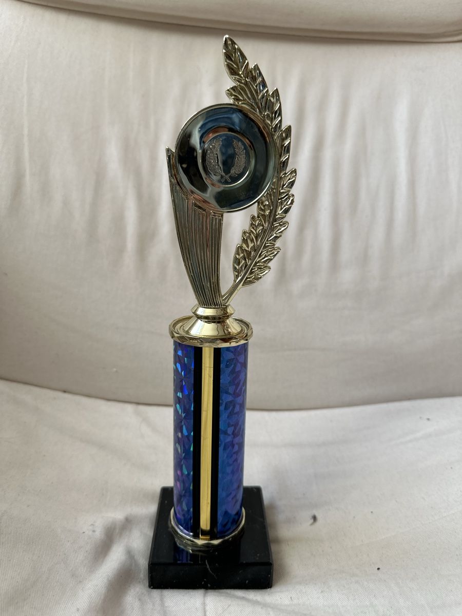 Sonstiges zum Sammeln & Seltenes: Goldener Pokal – Gebraucht aus Basel von ari_f26x 3