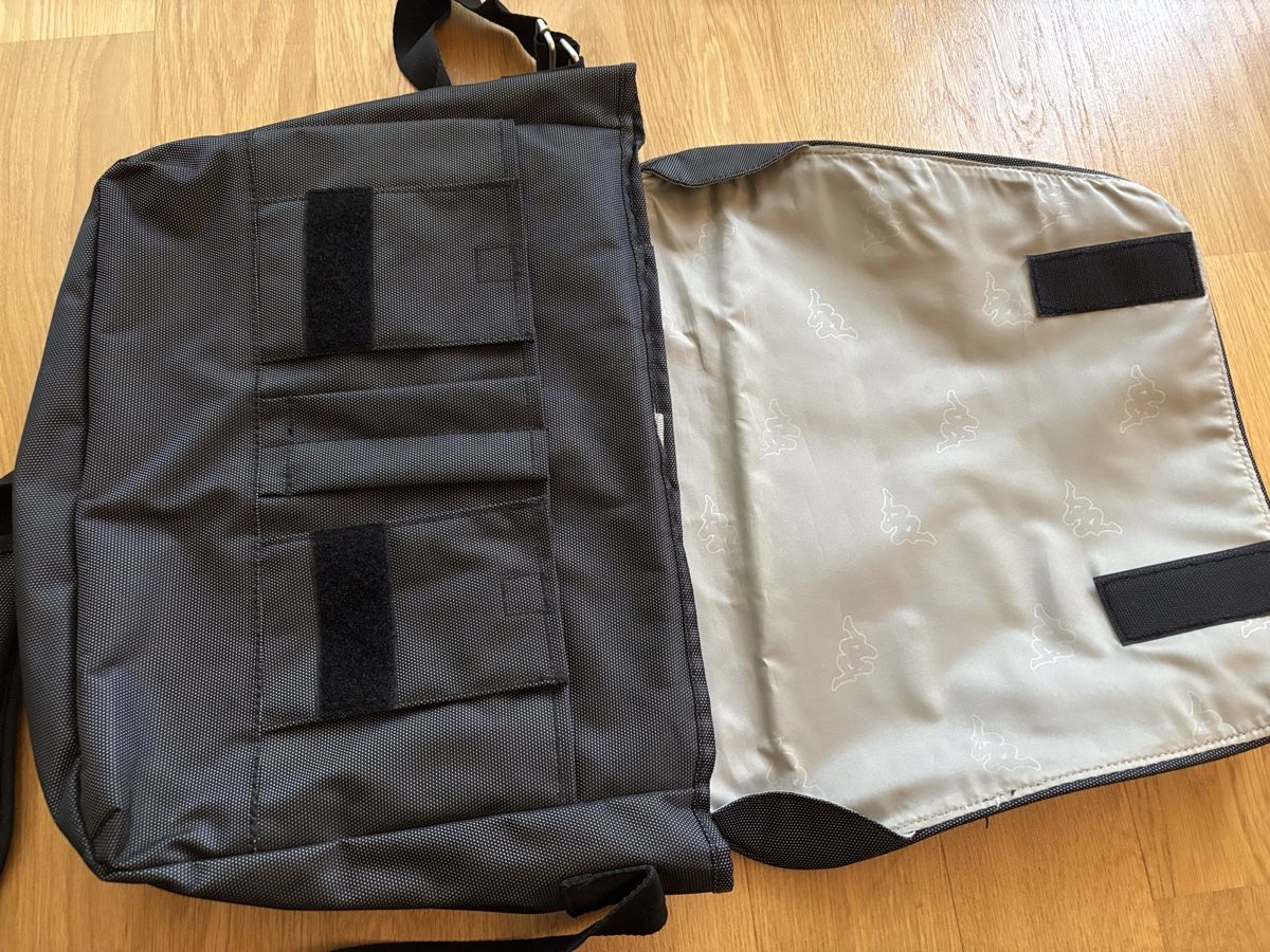 Kappa Borse: 2 Kappa Notebook Laptop Tasche seitentasche – Nuovo (secondo la descrizione) da Balsthal venduto da Inty200 2
