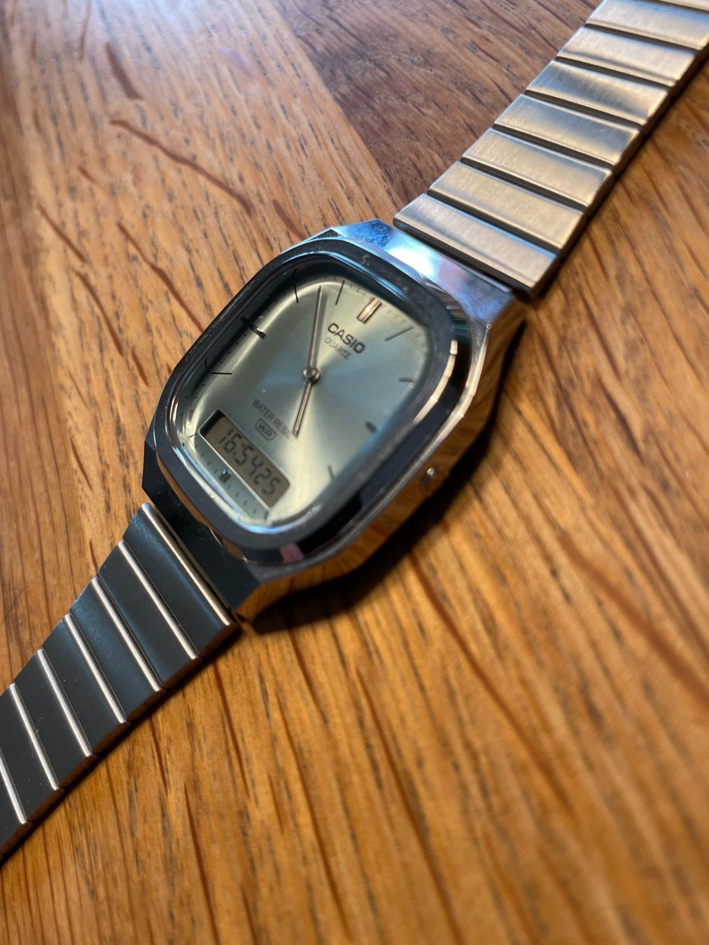 Casio Uhren: Casio Square AQ-240E, neuwertig – Gebraucht aus Luzern von alpenkai 4