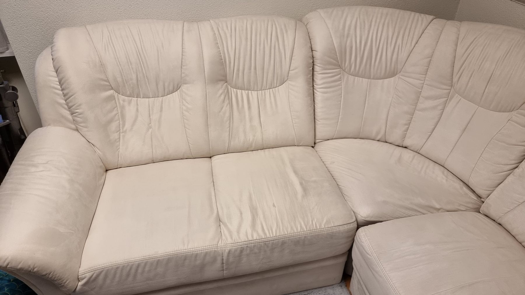 Sofas: Ecksofa mit schlaffunktion – D'occasion à Lengnau AG par Rockethawk 3