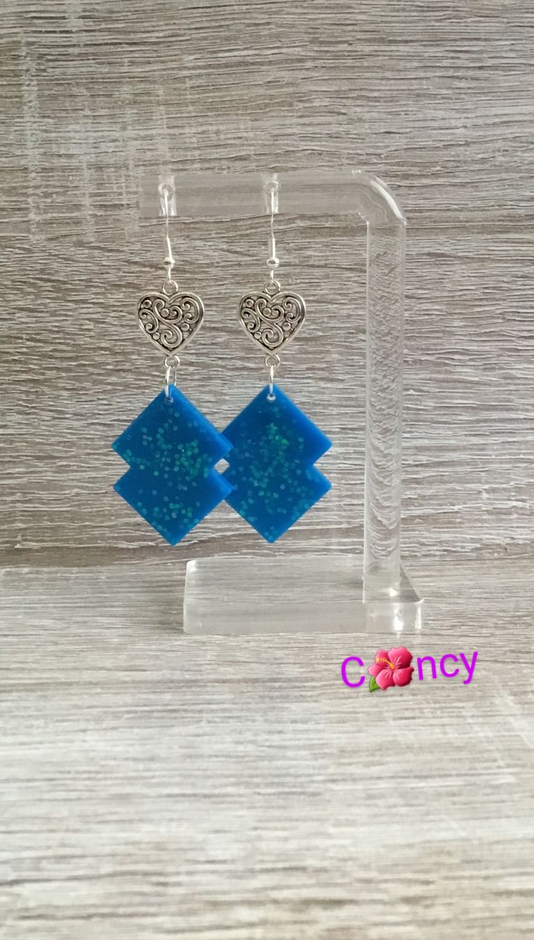 Orecchini pendenti & Orecchini a lobo: boucle d'oreille – Nuovo (secondo la descrizione) da Genève venduto da mir_qfr5 1