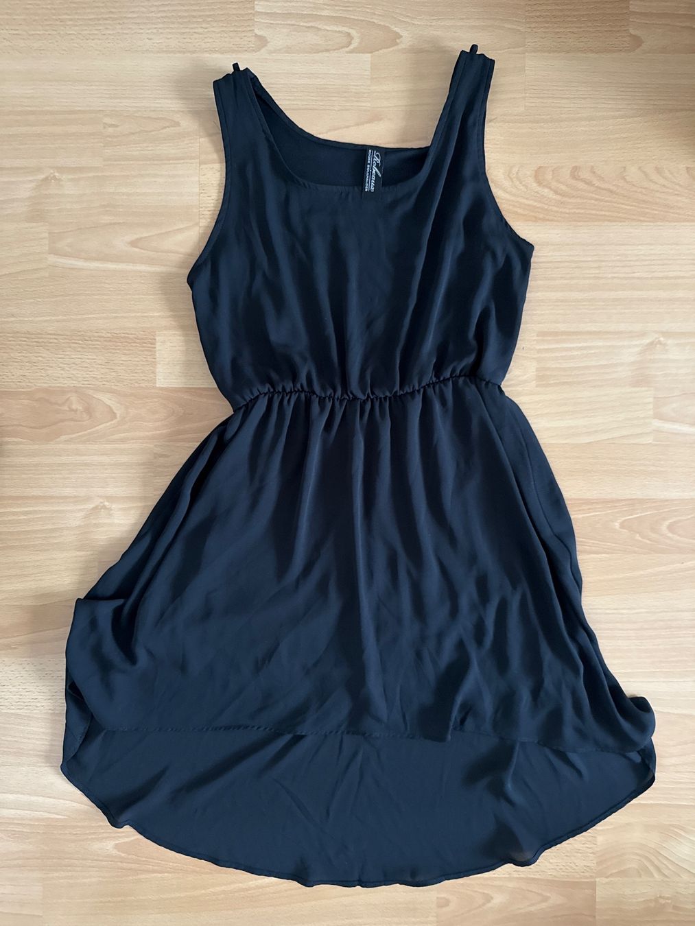 Kleider: Robeaux - schwarzes Kleid – Neu (gemäss Beschreibung) aus Bazenheid von sar_2nzz