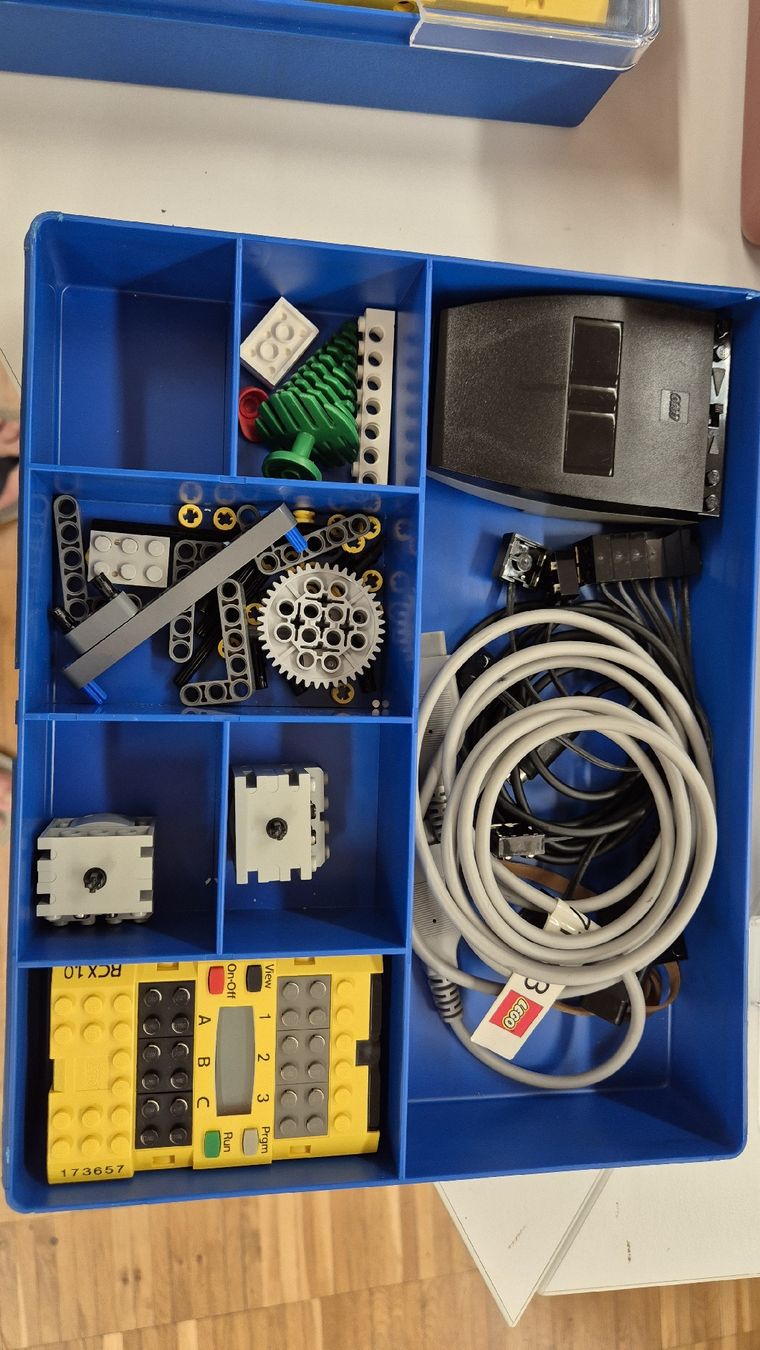 Lego Baukästen: LEGO MINDSTORMS Education Set gebraucht dacta, robolab – Gebraucht aus Zürich von Thevanboomer 1