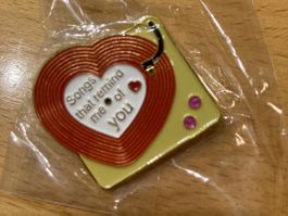 Taylor Swift Pin Anstecker Pop Punk Metal Rock Band