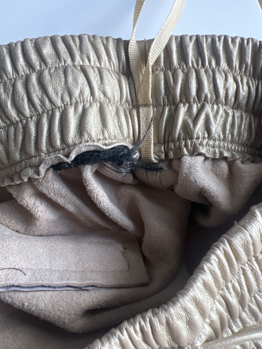 Pantaloni: Leder Oakwood Jogginghose gold  S – Usato da Luzern venduto da TIsabel 5