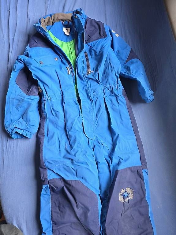 Ensembles: Skianzug Kinder Grösse 122 – D'occasion à Tägerwilen par pre_tpc6