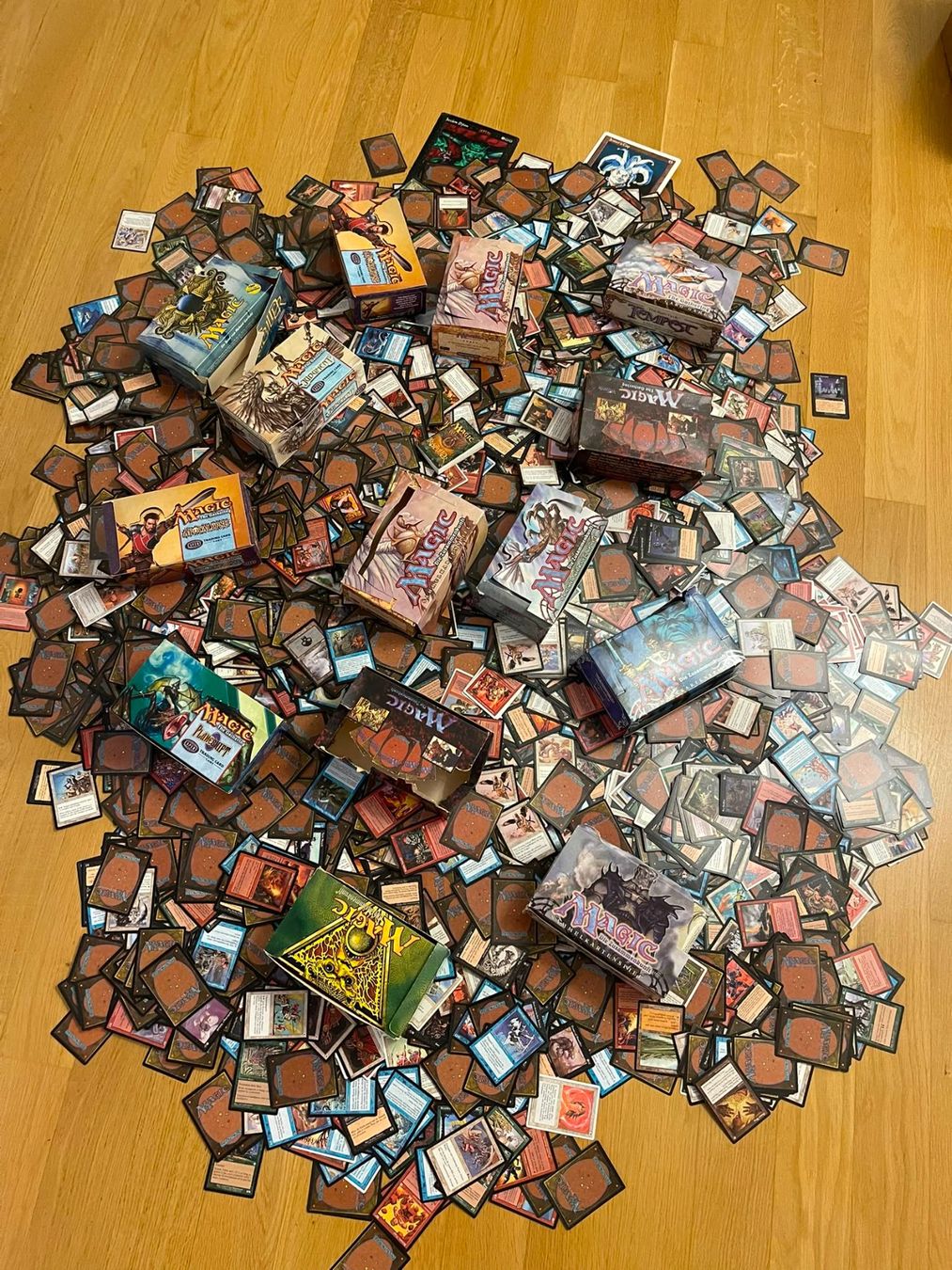 Magic The Gathering Carte collezionabili: Alte Magickarten verschiedene Editionen (2kgLots) – Usato da Kloten venduto da dermedic22