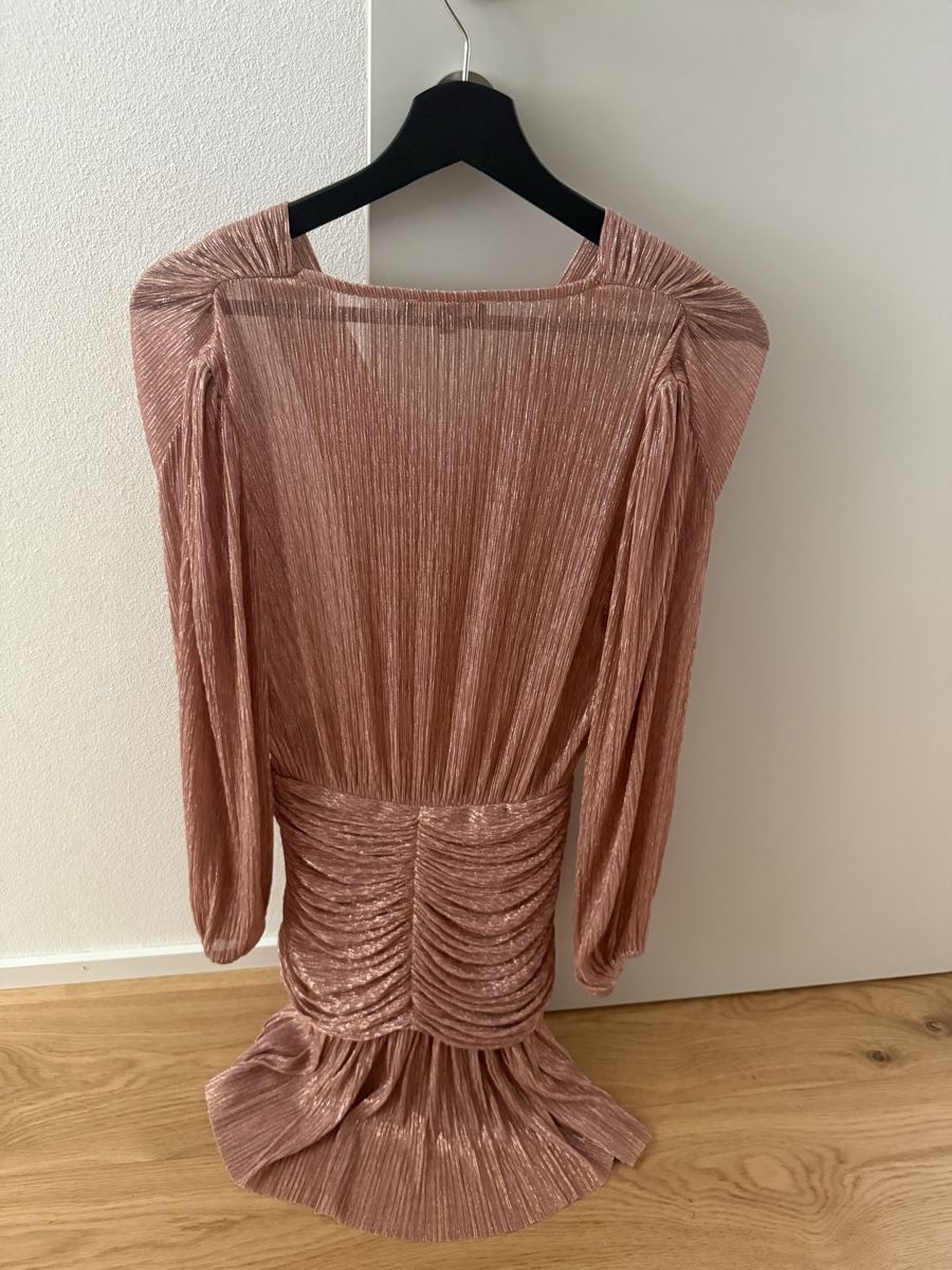 Maje Vestiti: Maje Fully lamé ruched dress – Nuovo (secondo la descrizione) da Zürich venduto da nikefaust 1