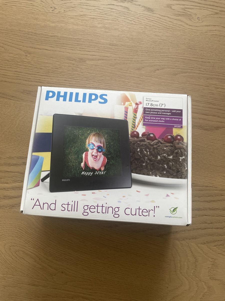 Philips Cornici: Philips Digitaler Bilderrahmen, 17.8cm (7"), Neuwertig! – Usato da Sargans venduto da Didis