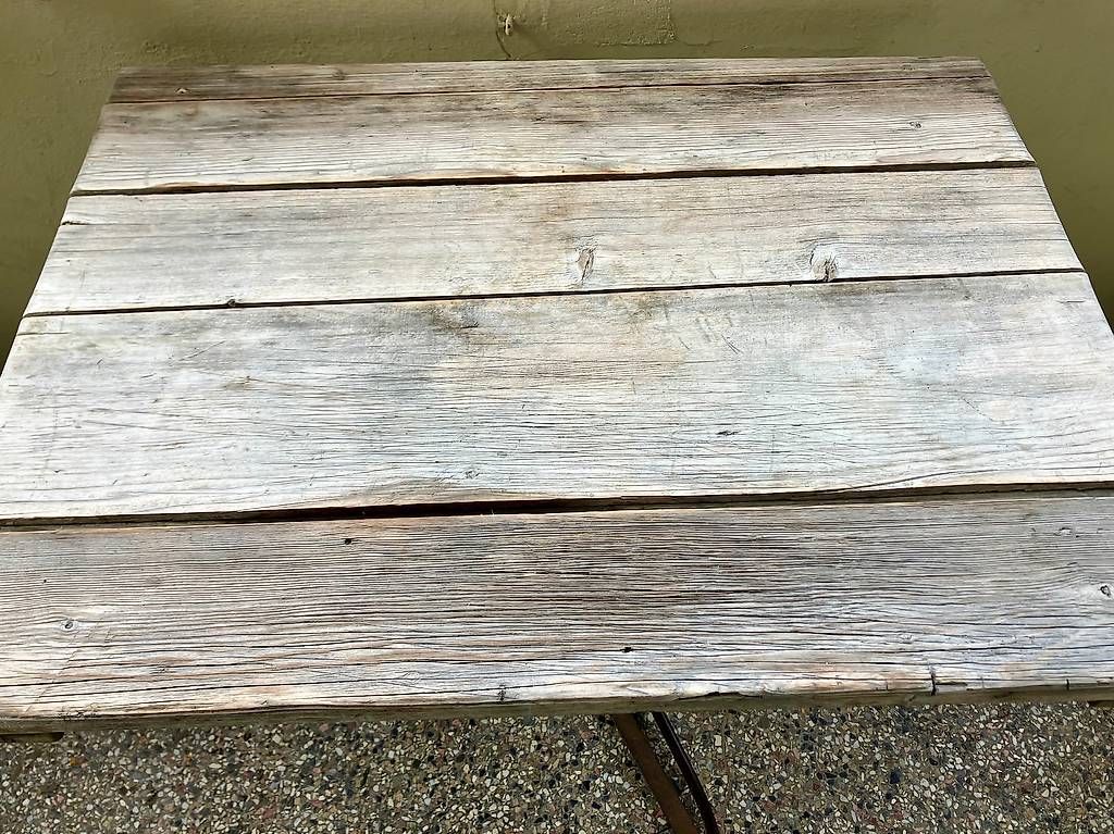 Tavoli: Tisch mit Metallfuss für Garten oder Balkon – Usato da Bern venduto da jsi_99xx 3