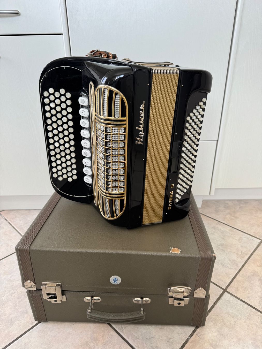 Strumenti musicali: Hohner Riviera III Akkordeon – Usato da Frauenfeld venduto da guli11 1