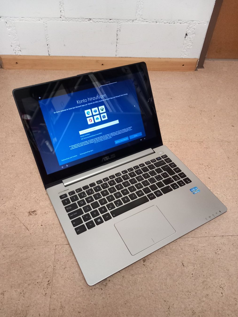 Asus Notebook: ASUS Laptop / Notebook – Usato da Einsiedeln venduto da David.11 5