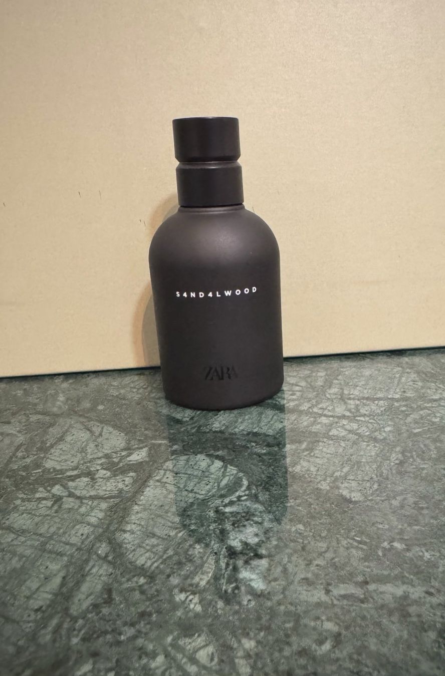 Zara Parfum & Eau de Toilette: Zara S4ND4LW00D - Eau de parfum (80ml) – Gebraucht aus Zürich von MnC16