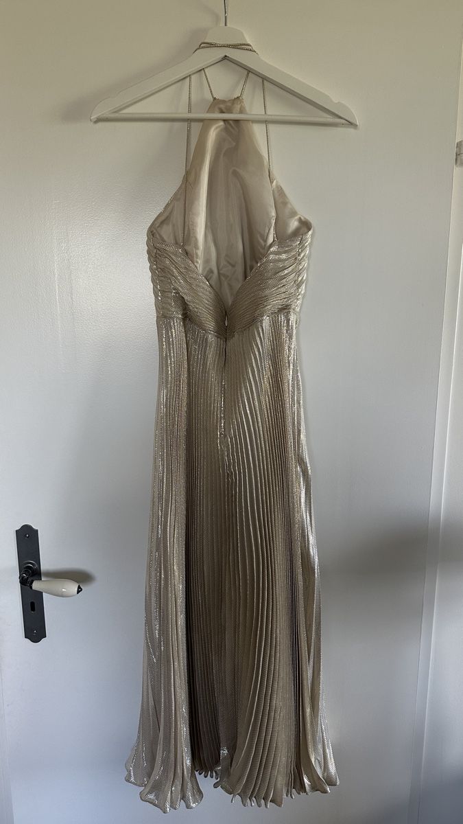 Vestiti: Robe de soirée plissée dorée dos nu - Taille 36 – Nuovo (secondo la descrizione) da Commugny venduto da rus_my8v 1