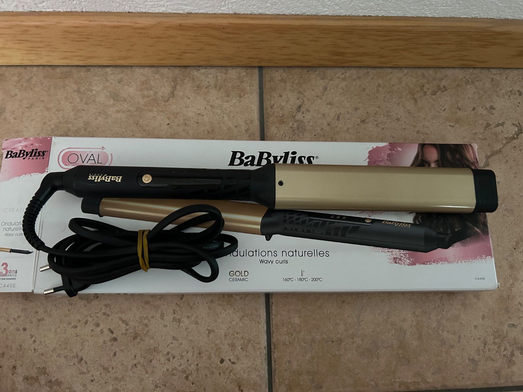 BaByliss Piastre & Arricciacapelli: BaByliss Creative Oval Wand Lockenstab – Nuovo (secondo la descrizione) da Oberkulm venduto da angela_05 2