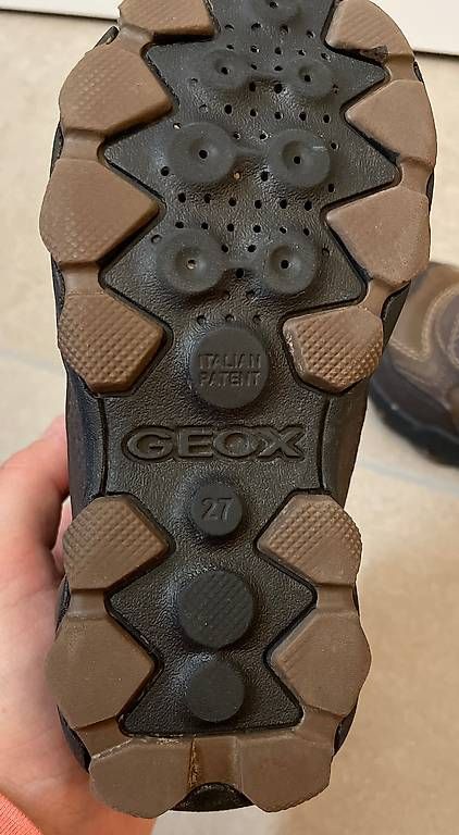 Geox Scarpe per ragazzi: Trekkingschuhe von Geox Junge Gr. 27 – Usato da Ebmatingen venduto da Nibo2 3