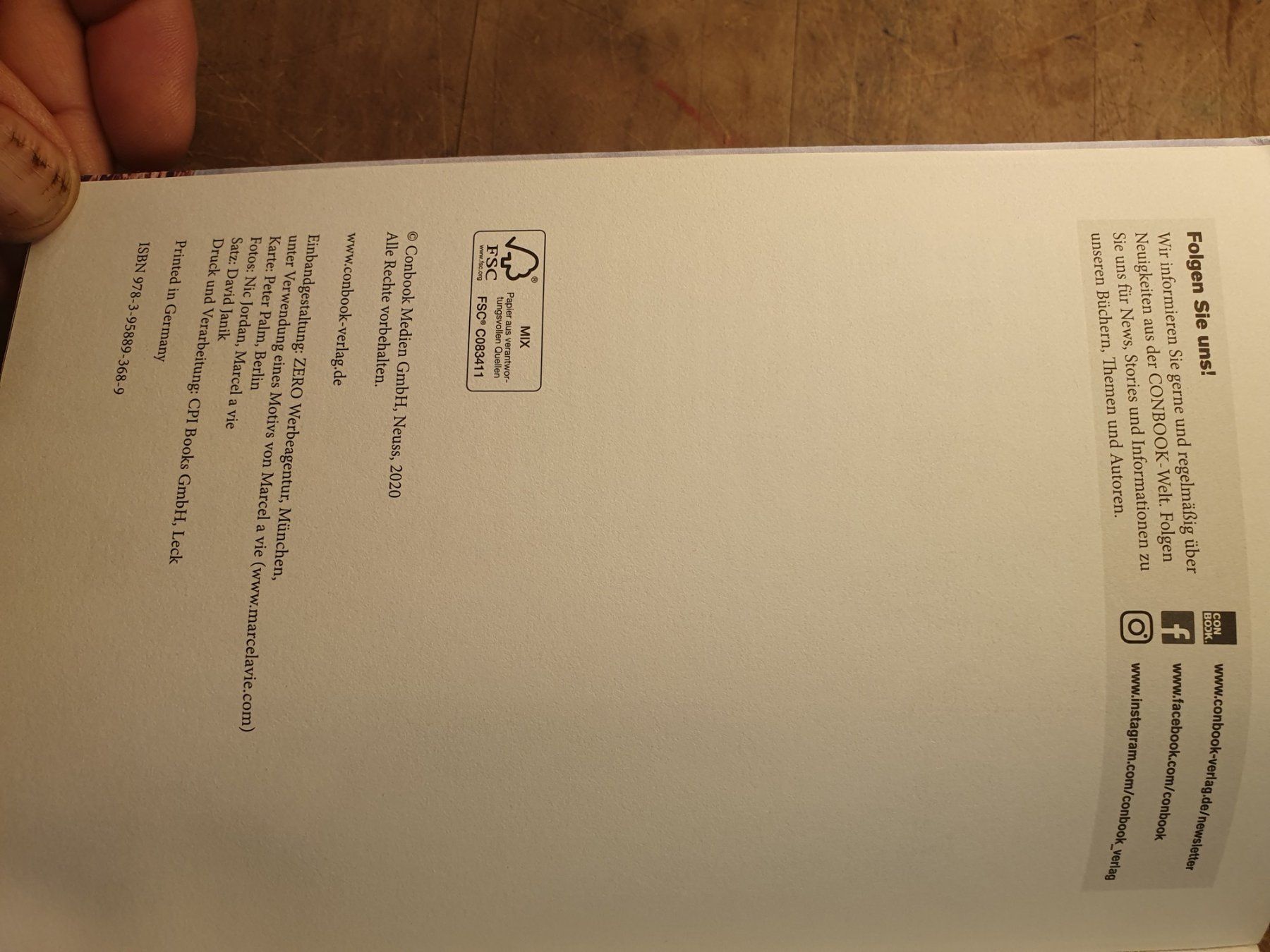 Libri: Away - Nic Jordan – Usato da Zürich venduto da loosebone 2