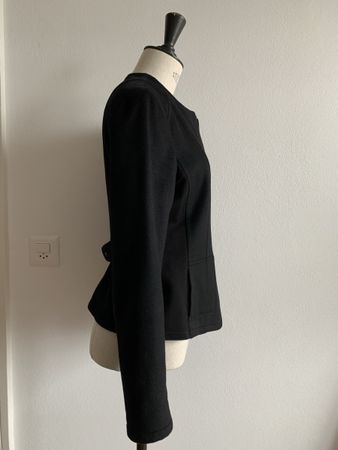 AKRIS: Eleganter schwarzer Woll-Blazer, 36