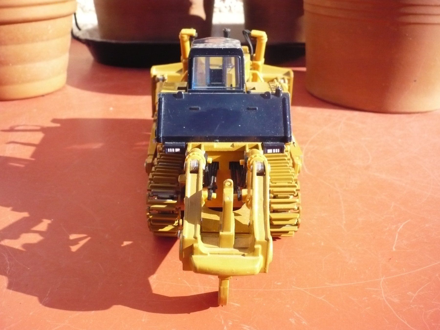 Komatsu Kit di modellismo & Modellini statici: KOMATSU  Bulldozer  Shinsei  Nr. 617 – Usato da Biberist venduto da Urmel 3