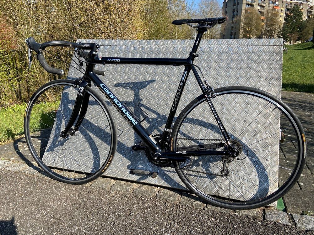 Rennvelo Cannondale R700 CAAD5 schwarz Kaufen auf Ricardo