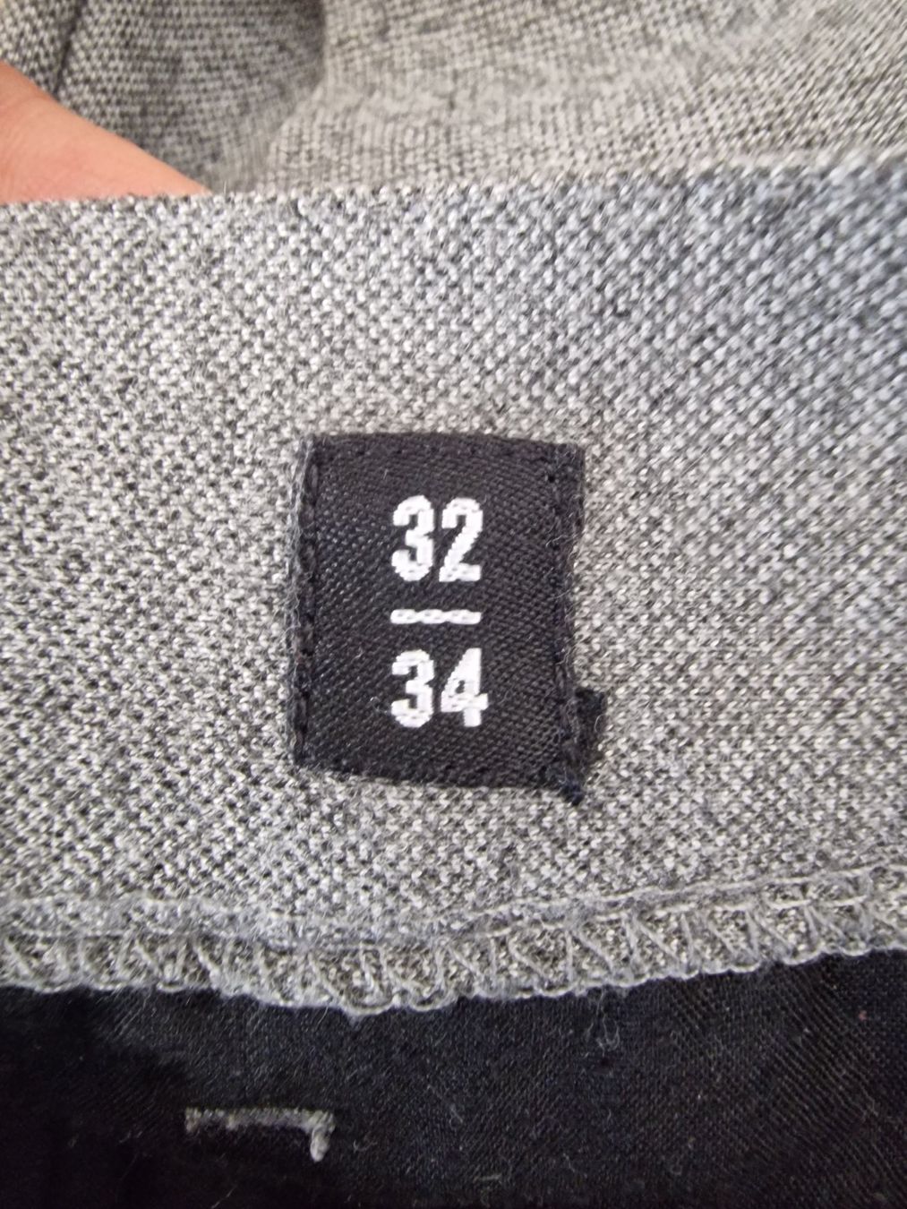 Pantaloni: Hosen grau Grösse 32/34 neuwertig – Nuovo (secondo la descrizione) da Meierskappel venduto da HeartWear 1