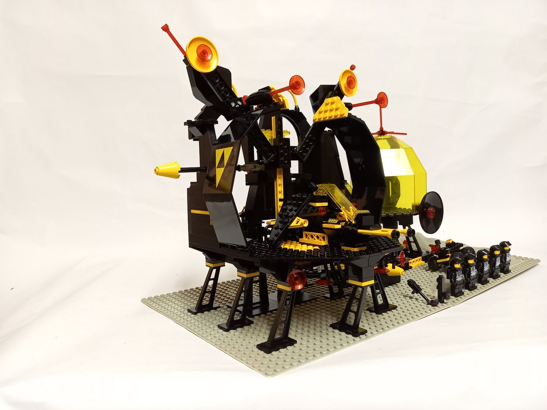 Lego Giocattoli: Lego Legoland Space 6987 Blacktron I Message Intercept Base – Usato da Derendingen venduto da Boeni80 5
