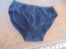Slip Schwarz Gr. L C&A NEU