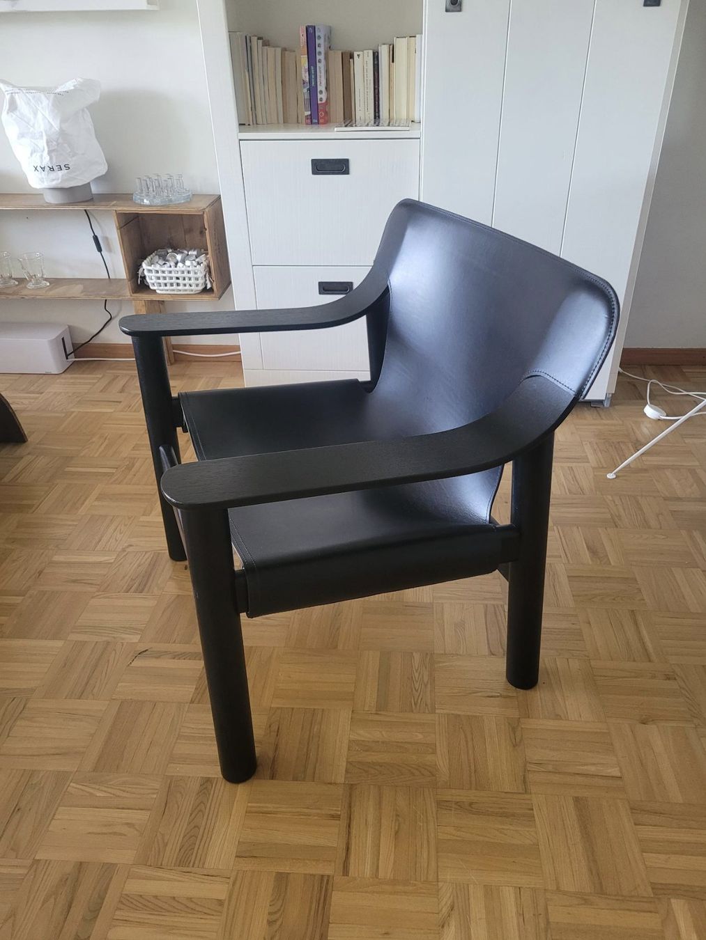 Hay Poltrone: Sessel Bernard von HAY, Echtleder und MassivEiche, schwarz – Usato da Zürich venduto da HelloSunshine8048 1