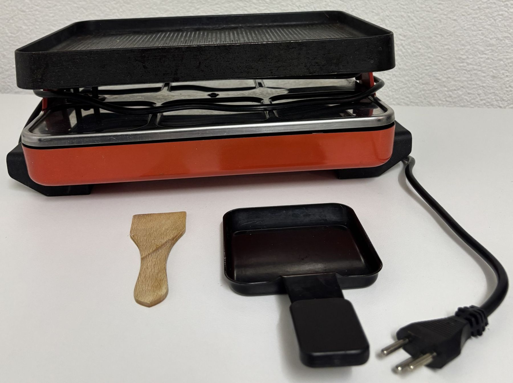 Küchengeräte: Raclette Ofen mit 6 Pfännchen – Gebraucht aus Buchs AG von SellAndBuyX 1